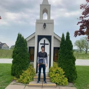 Meet your Posher, Jason